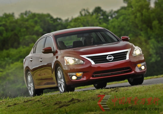 加拿大網(wǎng)友Honva(真實(shí)姓名是B. Chan)說,他的2013 款日產(chǎn)Altima 2.5SL(配置了技術(shù)套餐)行駛了5412英里,共加了24次油,市區(qū)和高速路駕駛比例是82%:18%,最佳油耗為44.2mpg(5.35升/百公里),平均油耗有26.4mpg(高達(dá)8.95升/百公里)。 加拿大網(wǎng)友Honva(真實(shí)姓名是B. Chan)說,他的2013 款日產(chǎn)Altima 2.5SL(配置了技術(shù)套餐)行駛了5412英里,共加了24次油,市區(qū)和高速路駕駛比例是82%:18%,最佳油耗為44.2mpg(5.35升/百公里),平均油耗有26.4mpg(高達(dá)8.95升/百公里)。